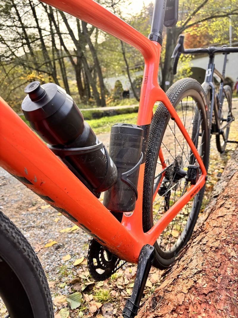 Scott Addict Gravel 40 (velikost M, 170-178cm)