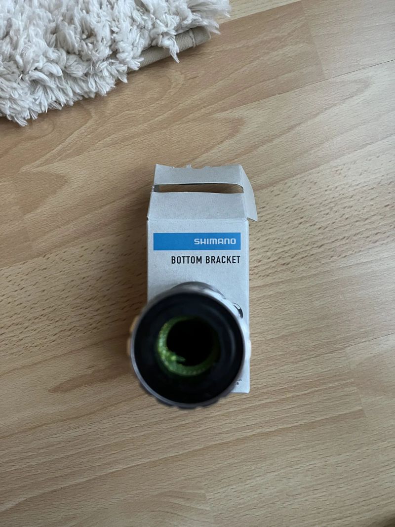 Středové složení shimano BB-RS501