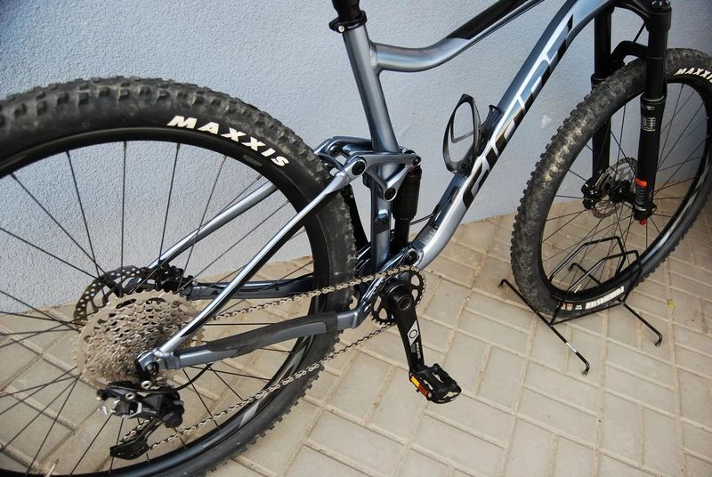 Giant Stance 29 2 2022 L