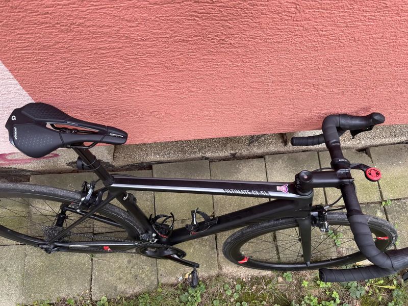 Canyon Ultimate s wattmetrem