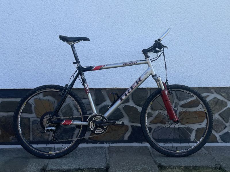 Trek 8000