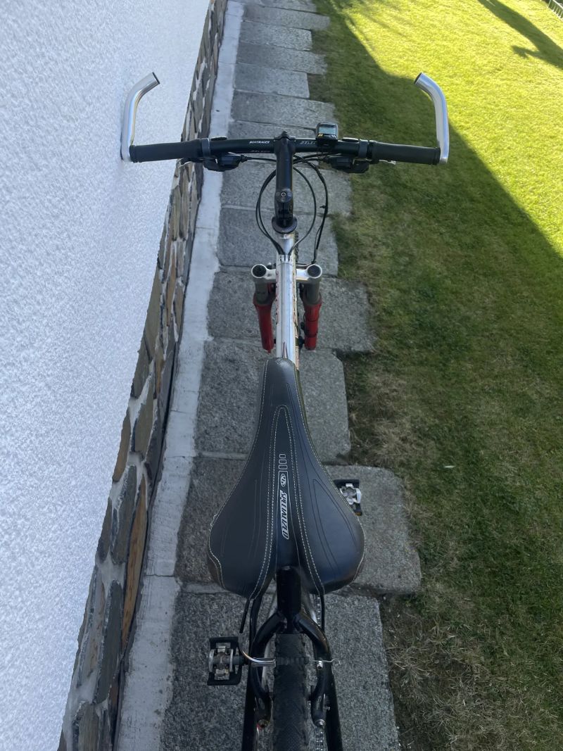 Trek 8000