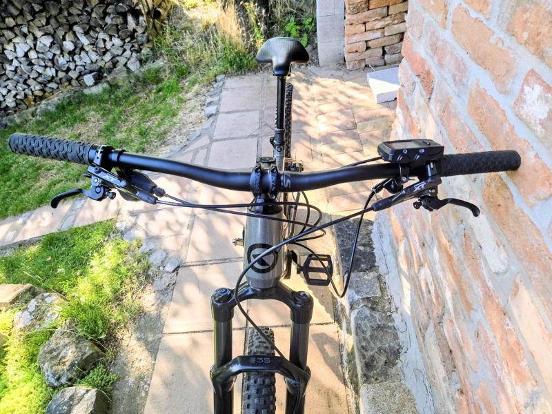 Kellys Tygon R50 P, brzdy Shimano XT, teleskopka