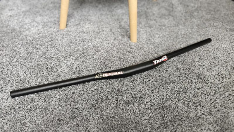 MTB řidítka Renthal Fatbar 35
