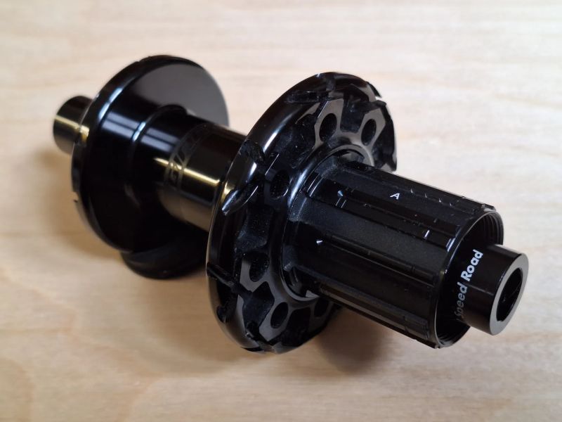Zadní náboj Giant SLR1