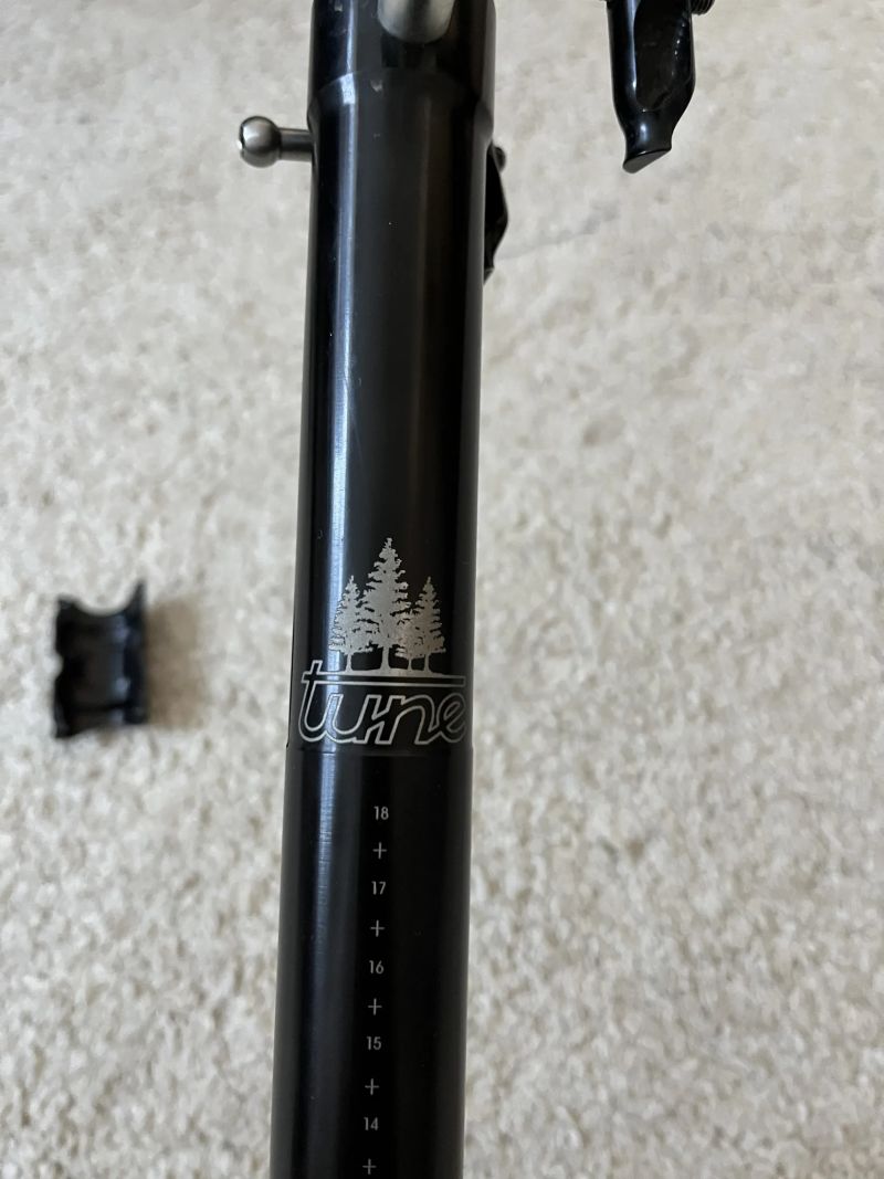 Sedlovka Tune 27,2mm, 400mm