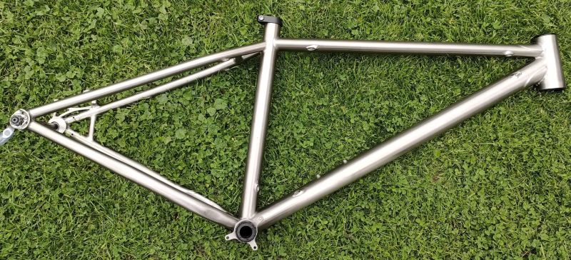 Titanový Hardtail rám pro trail 29"