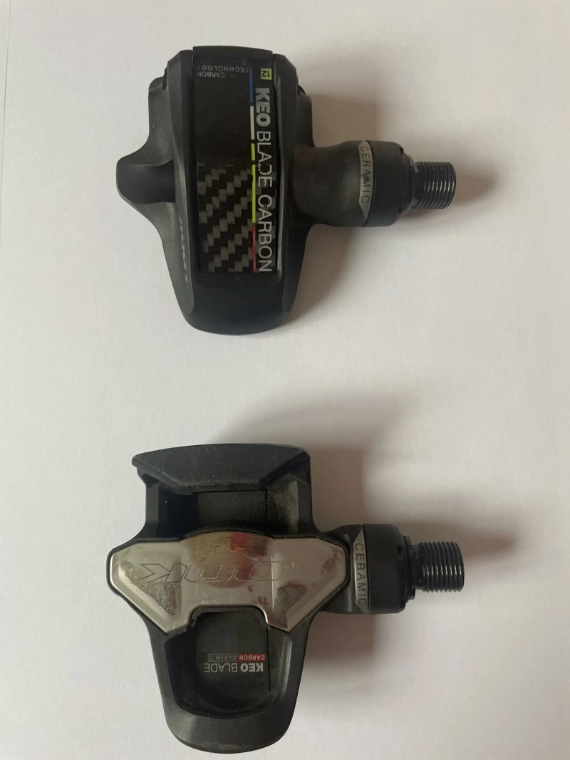 Prodám 2 páry silničních pedálů LOOK KEO BLADE CARBON ( možno i jednotlivě )