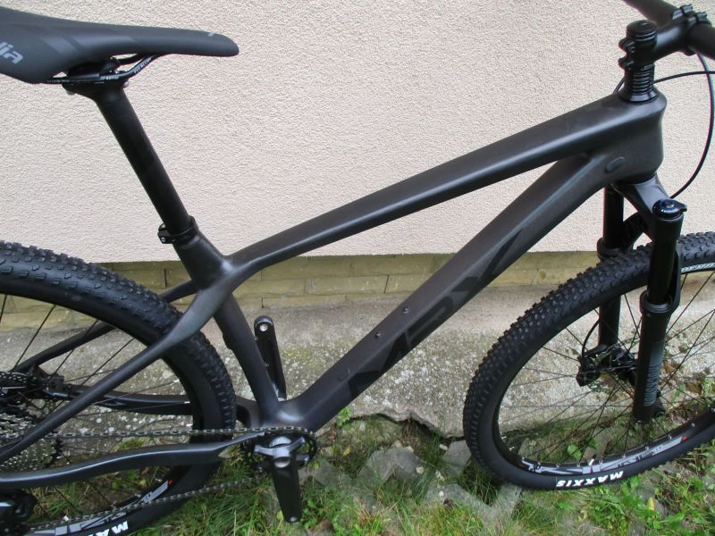 Nové 29" karbonové kolo MRX X25 carbon, vzduchová vidlice Rock Shox Recon Gold, Shimano SLX 1x12