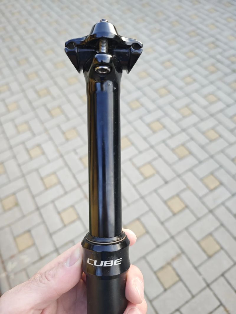 Teleskopicka sedlovka 100 mm, prumer 30.9 mm, vcetne packy