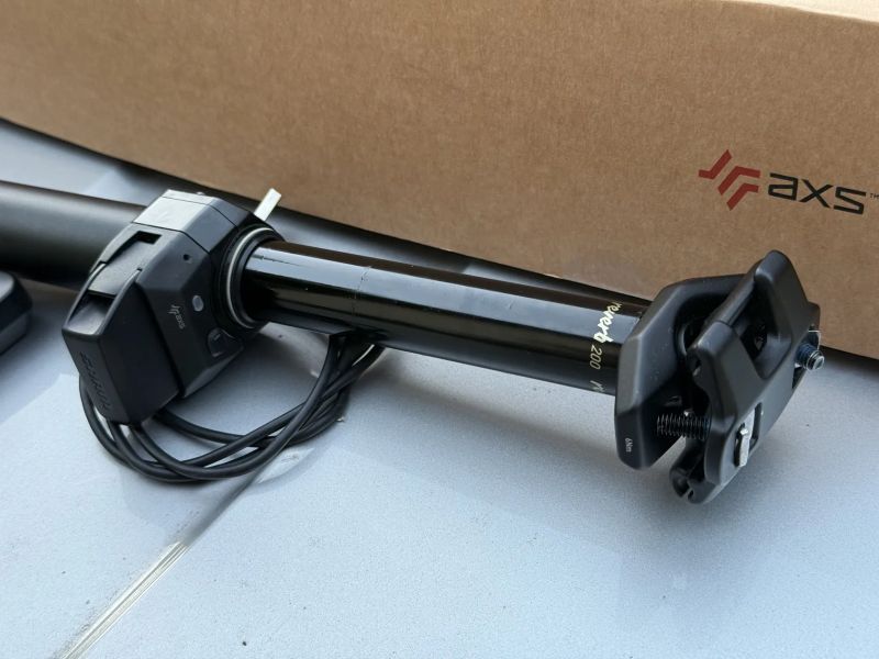 Rock Shox Reverb AXS B1 / 200 mm / Ø 31,6 mm / 548,2 mm