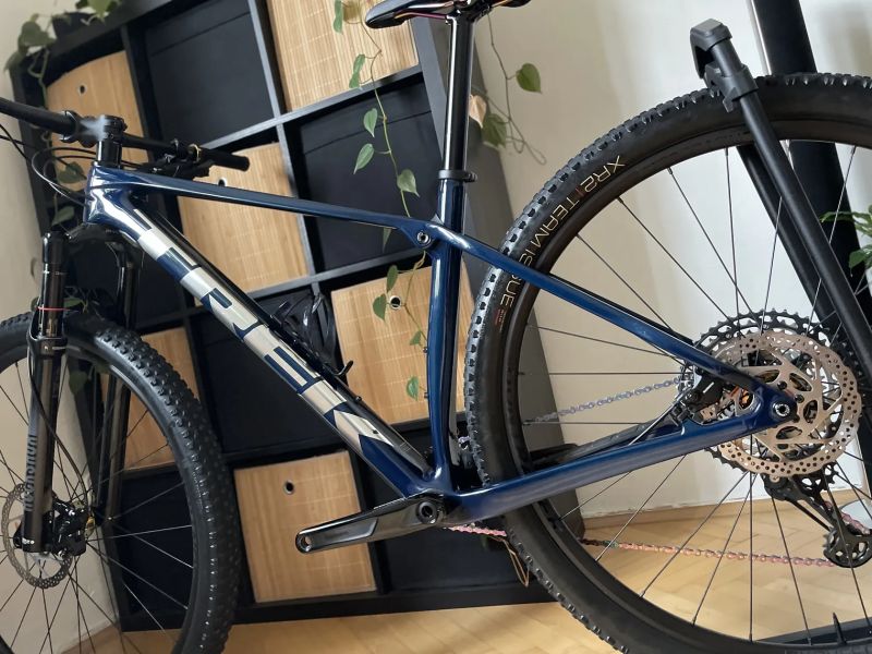 Trek Procaliber 9.6 Blue Smoke / Rainbow / vel.ML / Shimano XT 1x12