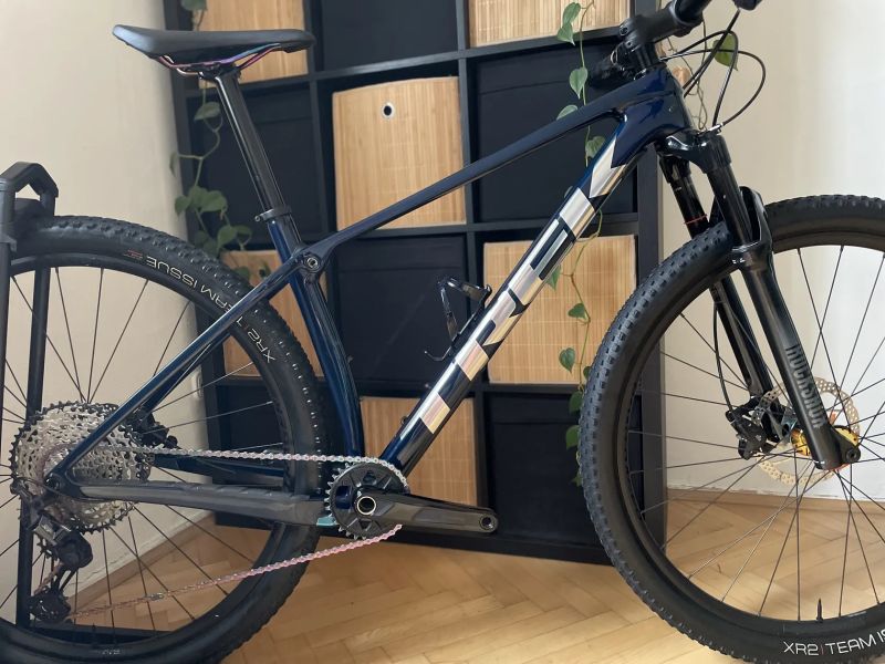 Trek Procaliber 9.6 Blue Smoke / Rainbow / vel.ML / Shimano XT 1x12