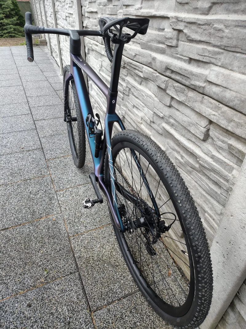 Karbonový Gravel Bike 