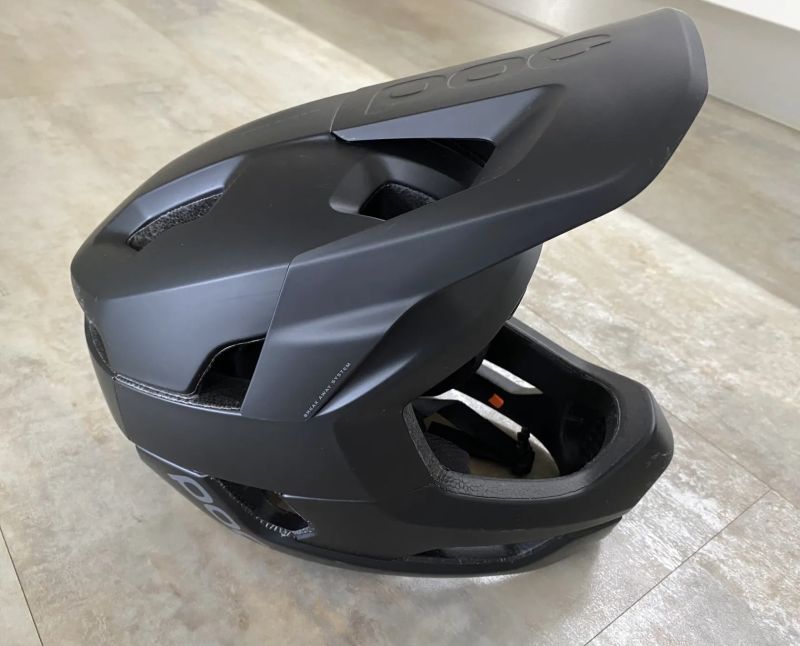 Cyklistická helma POC Otocon - uranium black matt
