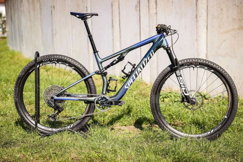 Specialized Epic 8 PRO 