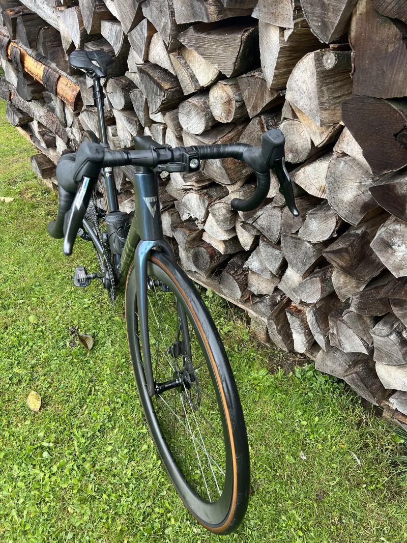 Prodam zavodni kolo Giant TCR Advanced Pro 0