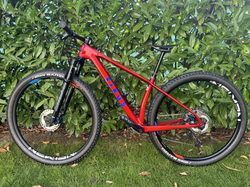 2x lehké karbonové kolo 29´, vel. S, 9kg