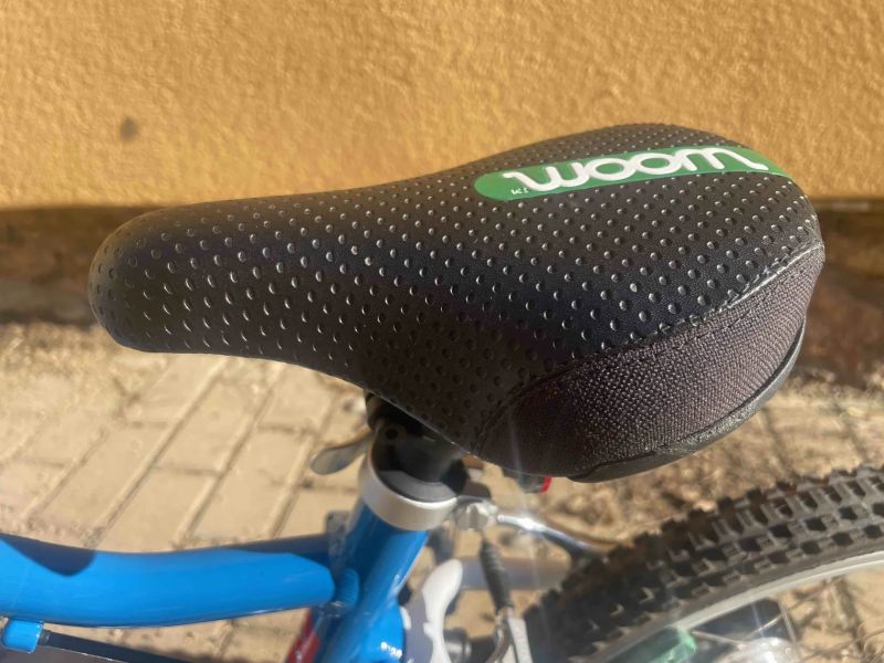 Woom dětské kolo 16" + stojánek a ochranná folie