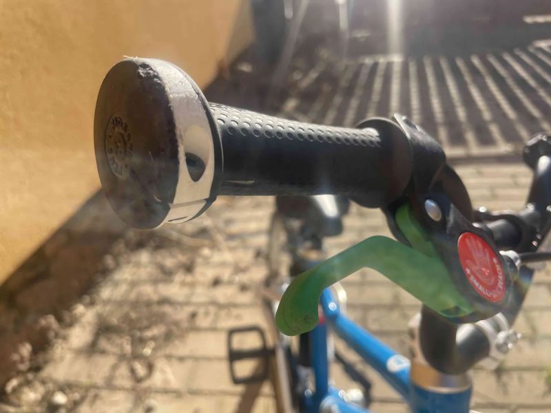 Woom dětské kolo 16" + stojánek a ochranná folie