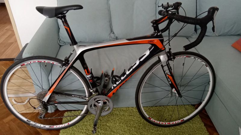 Kellys URC 30 Carbon+Garmin senzory