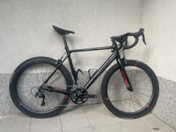 Canyon Endurace CF7 + karbonová kola r.v. 2017 vel.M (170-185)