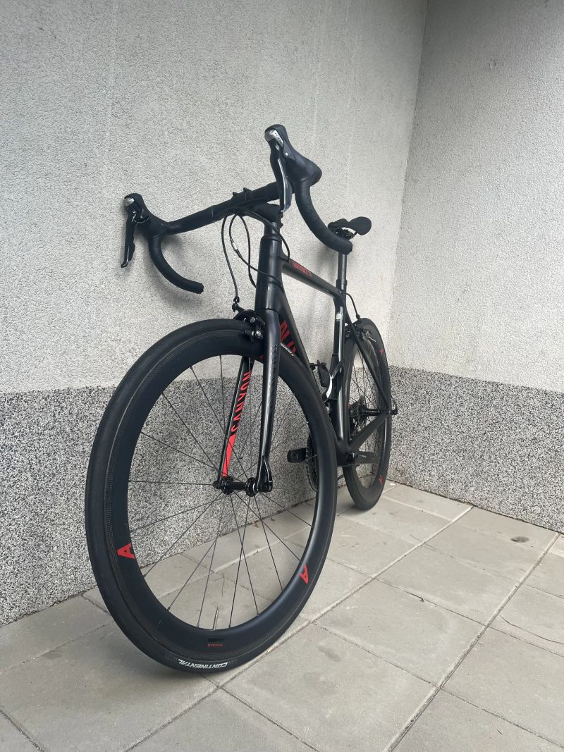 Canyon Endurace CF7 + karbonová kola r.v. 2017 vel.M (170-185)