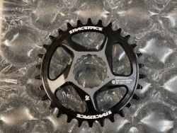 Race Face cinch 30z hliníkový pro 12s Shimano