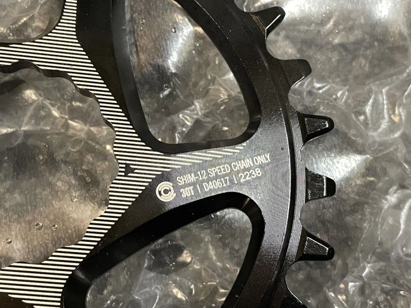 Race Face cinch 30z hliníkový pro 12s Shimano