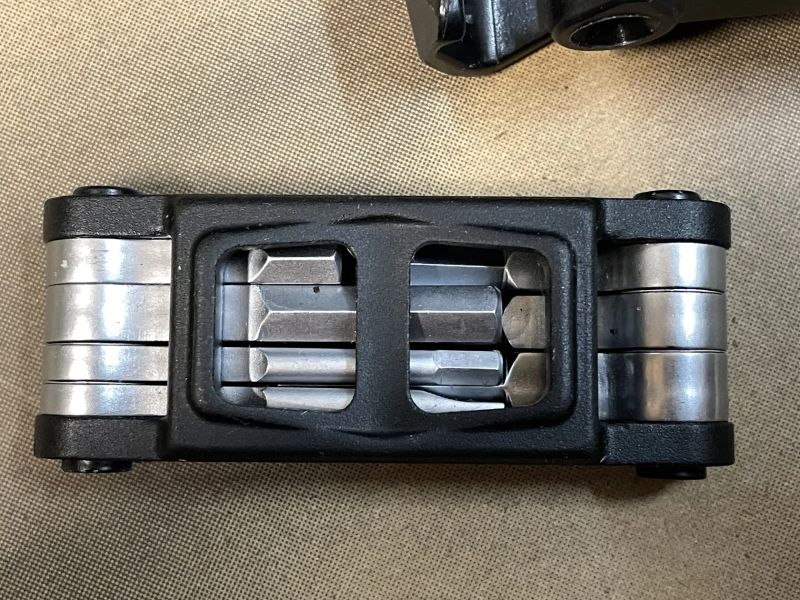 Multiklíč Specialized Swat pro Zee cage