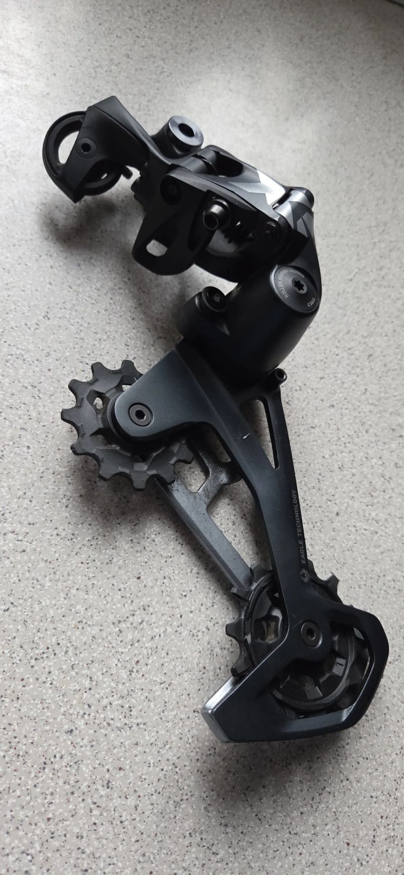 Přehatovačka Sram XO1