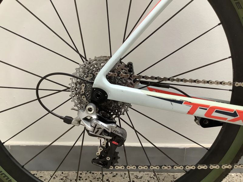 Giant TCX