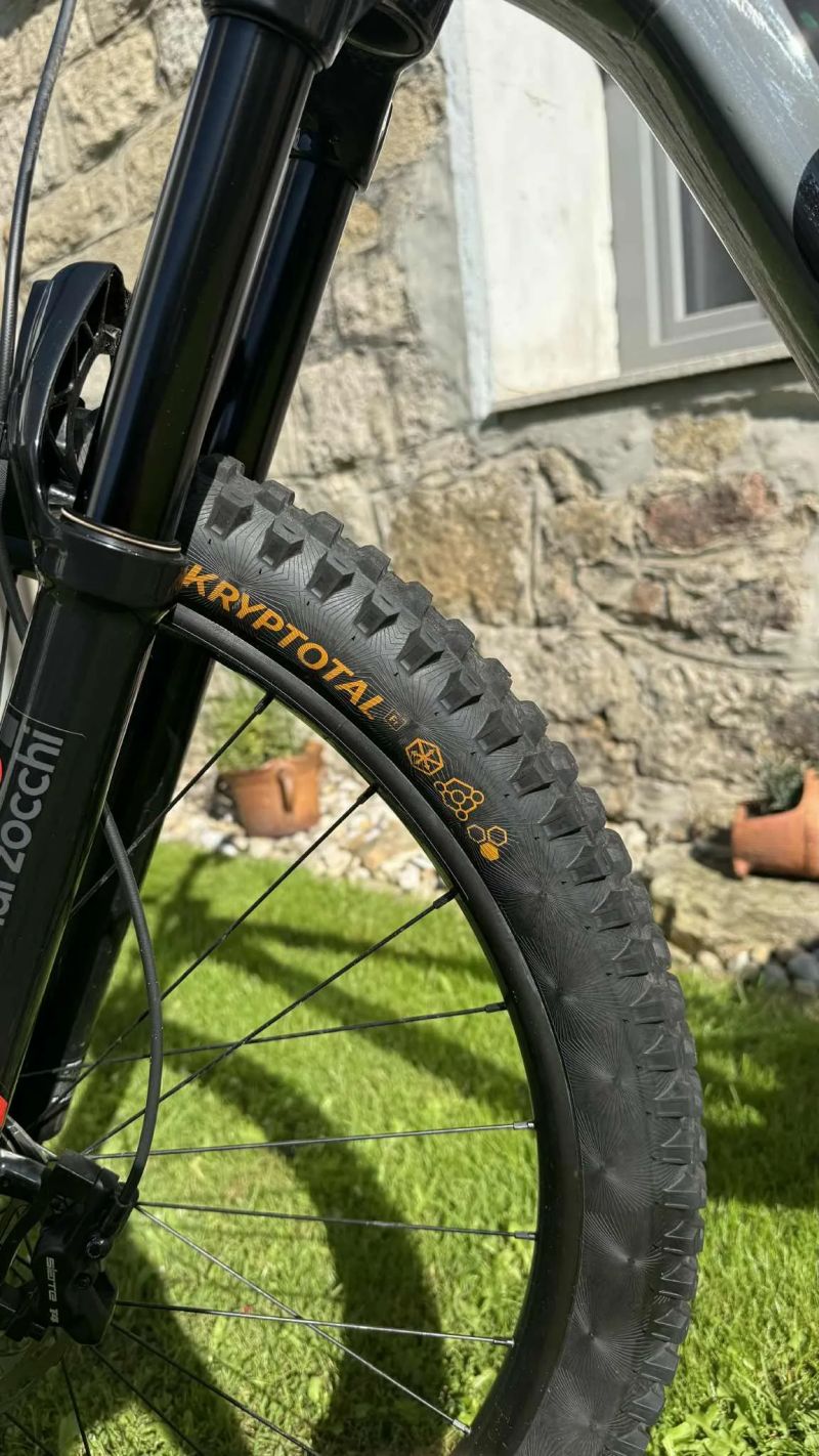 GT GT Sensor Carbon Elite