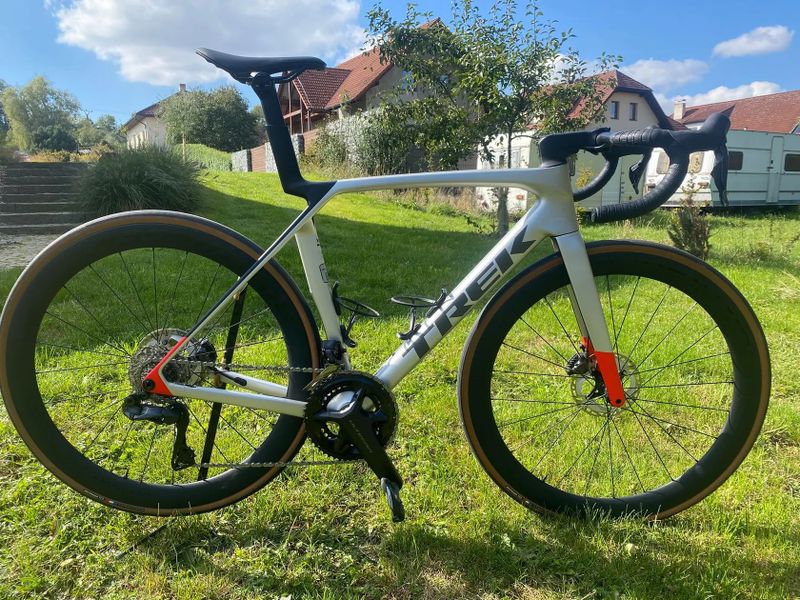 Trek Trek Madone SL 7 Gen 8 Matte Lunar Silver