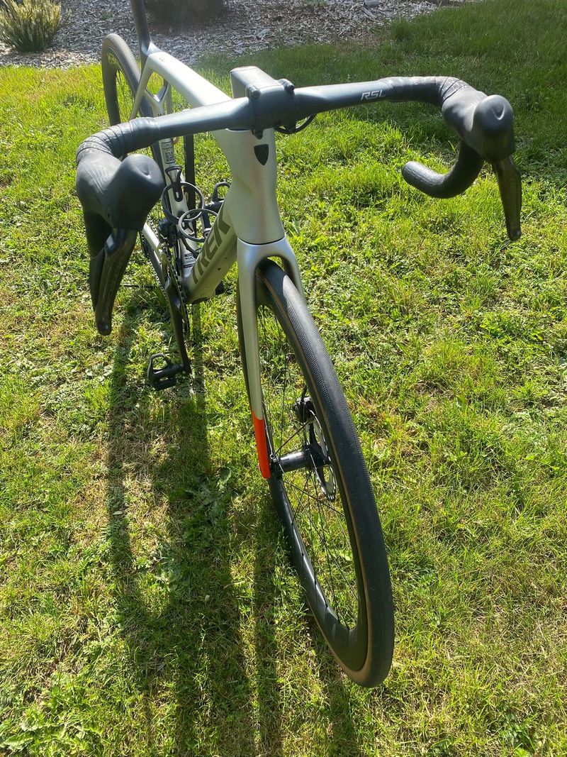 Trek Trek Madone SL 7 Gen 8 Matte Lunar Silver