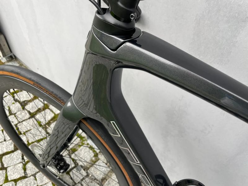 Trek Emonda SL 6 PRO Di2 Shimano 105 vel. 60 (na postavu 185 cm - 190 cm)