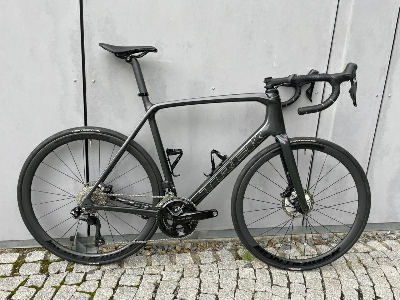 Trek Emonda SL 6 PRO Di2 Shimano 105 vel. 60 (na postavu 185 cm - 190 cm)