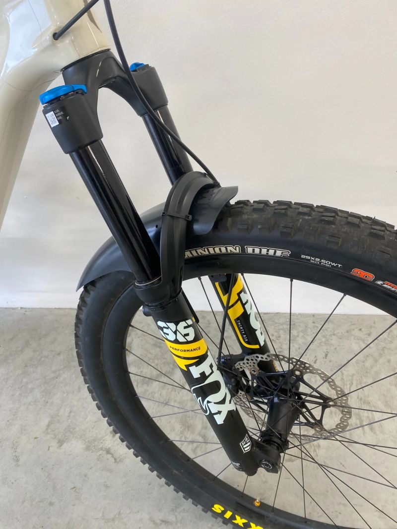 Specialized Stumpjumper EVO, custom (váha do 15kg)