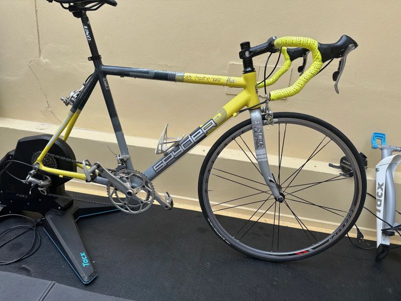 Tacx Flux 2 smart + kolo