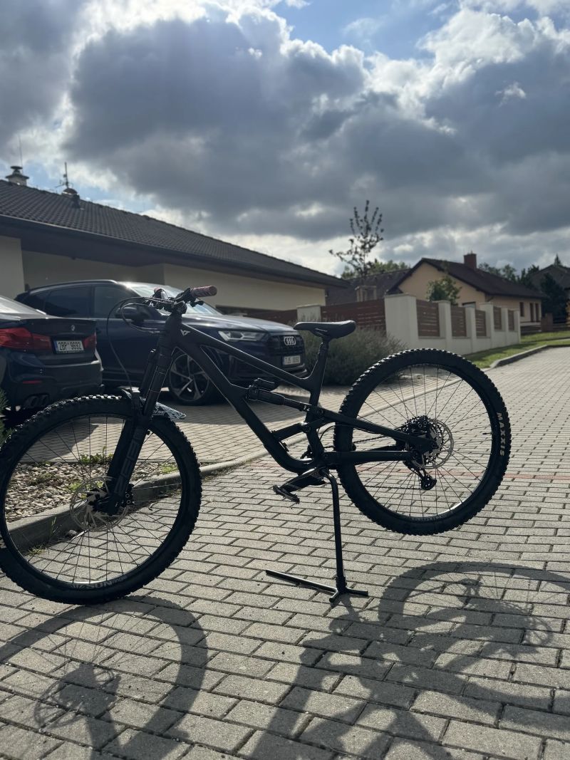 YT Industries Capra core1