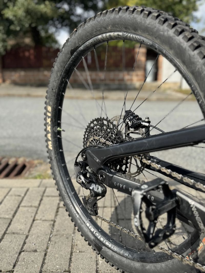 YT Industries Capra core1