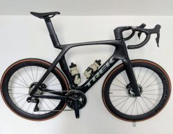 Trek Madone Gen 7 SLR 7, vel. 60 (XL 185-200 cm)