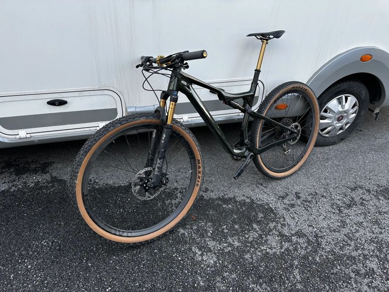 Orbea OIZ CUSTOM fox Factory Kashima 