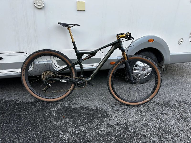 Orbea OIZ CUSTOM fox Factory Kashima 