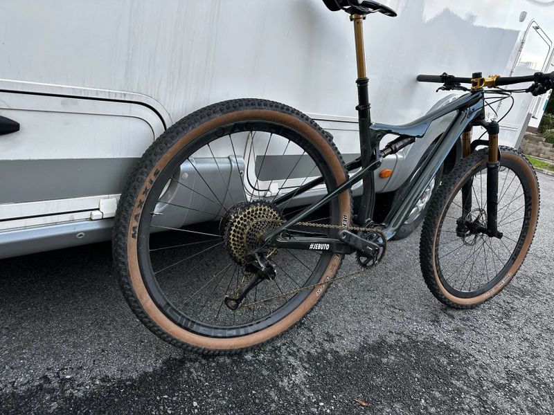 Orbea OIZ CUSTOM fox Factory Kashima 