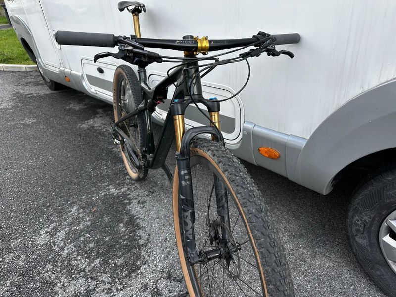 Orbea OIZ CUSTOM fox Factory Kashima 