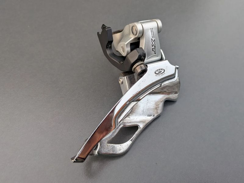 přesmykač Shimano Deore XT 3x9