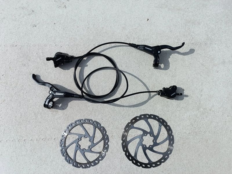 Shimano M447