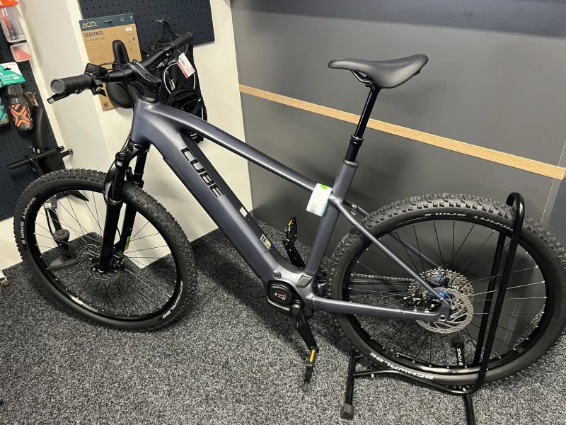 CUBE Reaction Hybrid PRO 800 vel.XXL 2025 NOVÉ 