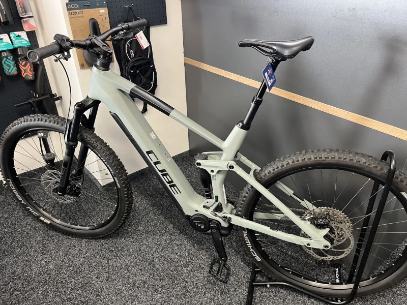 Cube Stereo Hybrid 140HPC PRO 625 vel.XL 2023 219KM KARBON